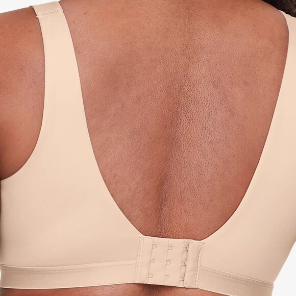 #611 Warners Cloud  Super Soft, Smooth Invisible Look Wireless Lightly Lined - Picture 2 of 3